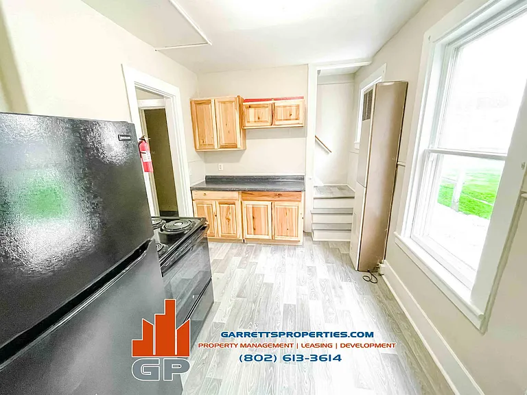 40 1st St #3 — Photo 14