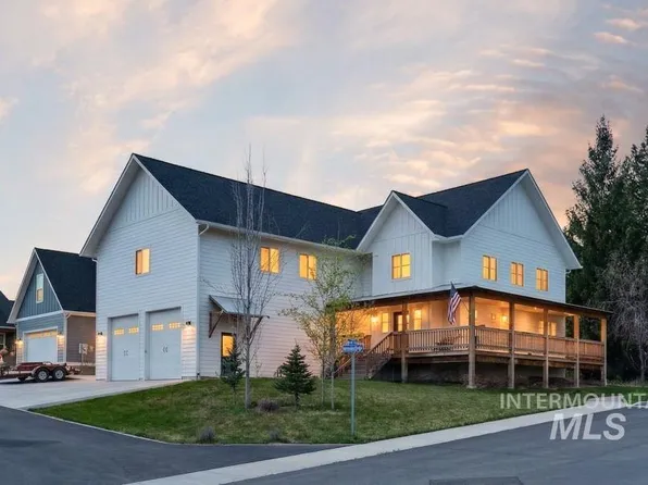 1341 Lande Ln, Moscow, ID 83843