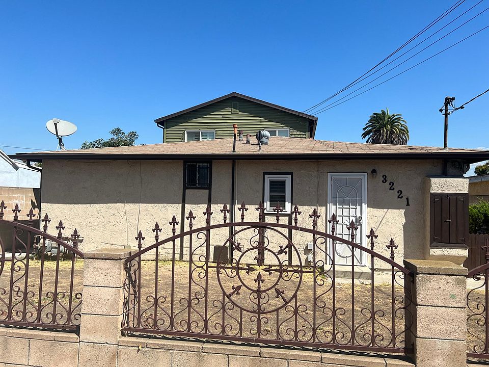3221 W 112th St.