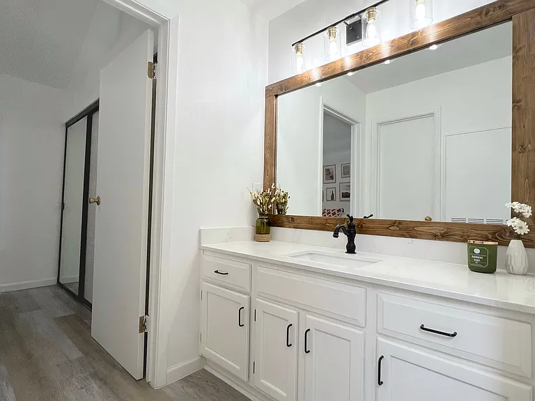 2815 Rio Grande St #204 — Photo 7