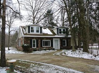 2921 Rockefeller Rd, Willoughby Hills, OH 44092