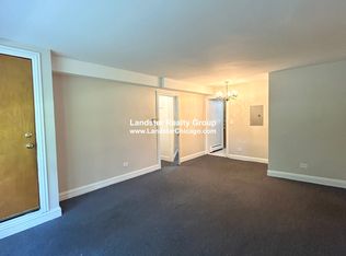 7328 N Ridge Blvd APT 1E, Chicago, IL 60645