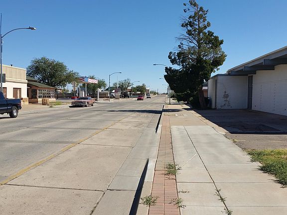 5th image of 309 E 3rd St Lot 17