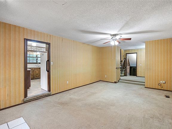 5th image of 411 Marina Rd