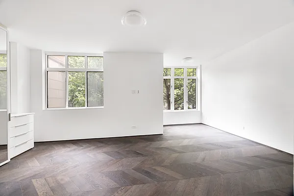 Rented by Compass | media 10