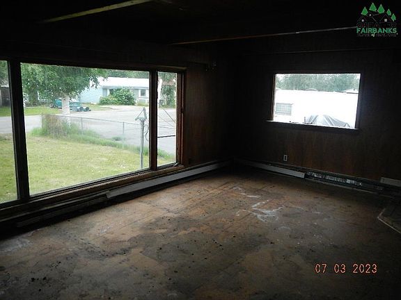 5th image of 319 Dunbar Ave