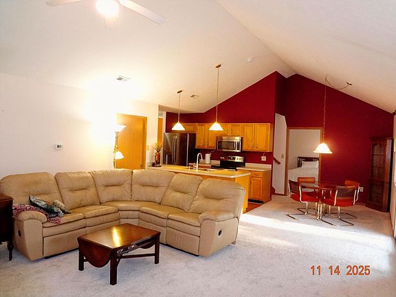 4th image of 6081 Warbling Ln