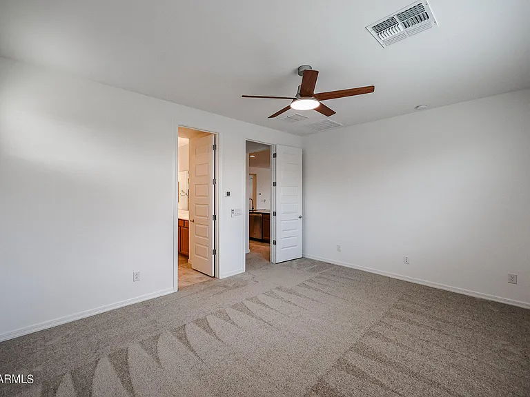 8752 W Medlock Dr — Photo 18