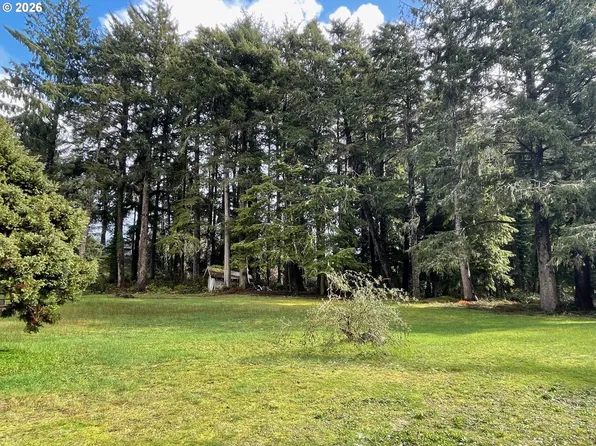 E Of 723 5th St, Seaside, OR 97138