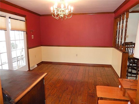 4th image of 161 Aster Dr