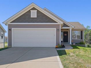 297 Autumn Oaks Dr, Troy, MO 63379