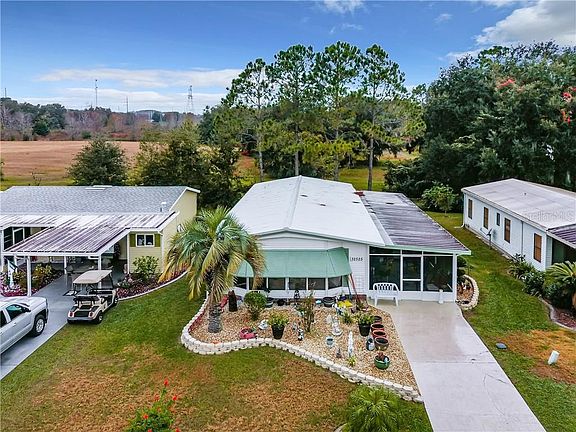 4th image of 32525 W Golf Ct