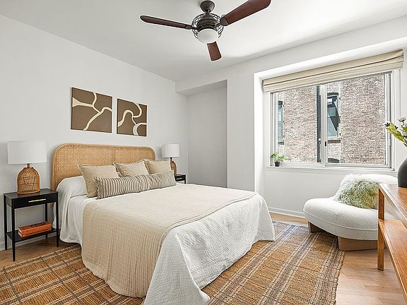 5th image of 133 Water St APT 5A