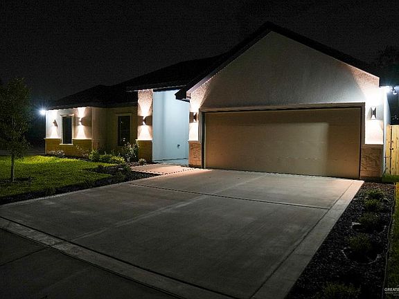 2nd image of 2901 Gumwood Ave