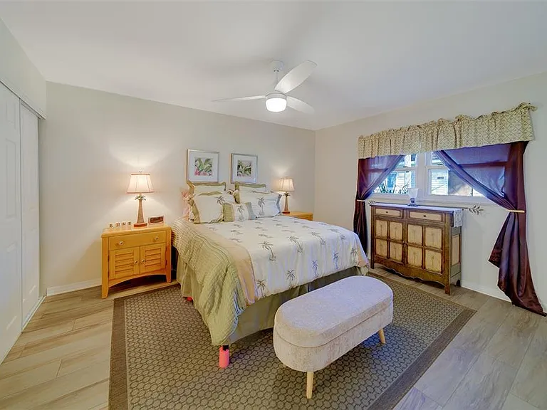 13827 Mission Oaks Blvd — Photo 15