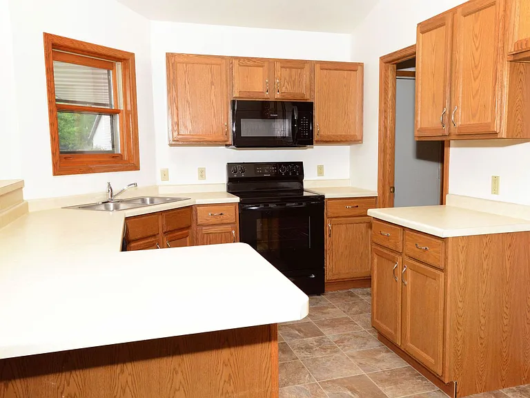 2723 Winsor Dr #2723 — Photo 2