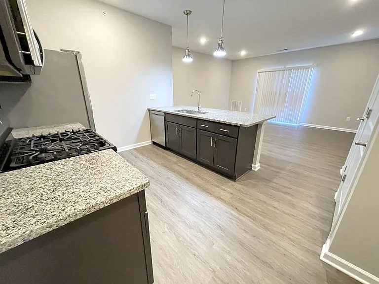 Orchard Grove Apartments — Photo 7
