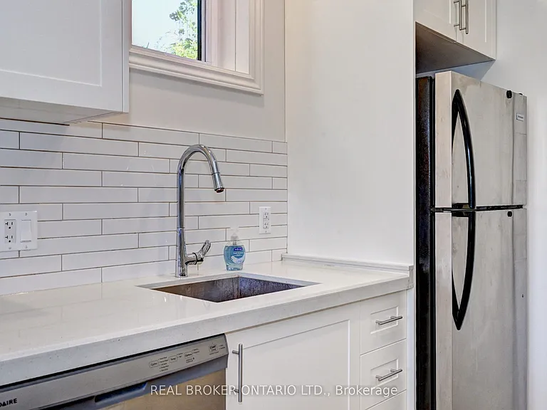164 Heiman St #4A — Photo 12