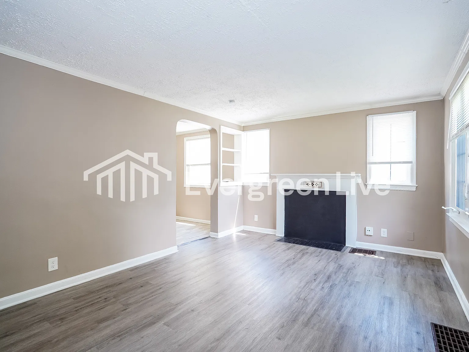 3 bed, 1.5 bath, 1316 sqft, $1,595 — Photo 4