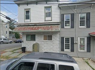 1136 W Norwegian St #1, Pottsville, PA 17901