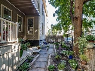 18 Lewis St APT 3, Portland, ME 04102