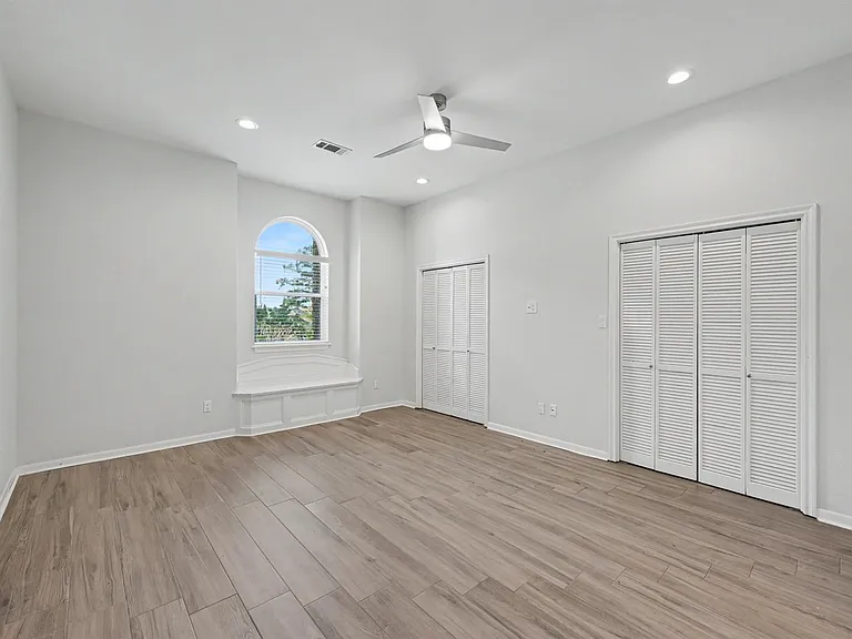 60 La Jolla Cir — Photo 17