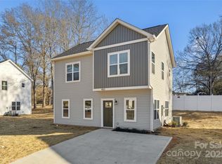 402 S Spargo St, Dallas, NC 28034