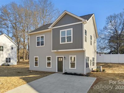 402 S Spargo St, Dallas, NC, 28034