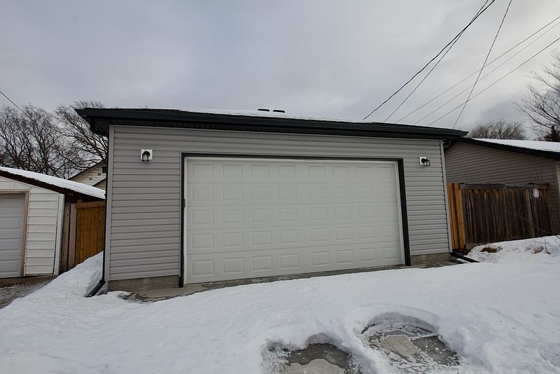 Edmonton House for rent - 4 Bedrooms — photo 4