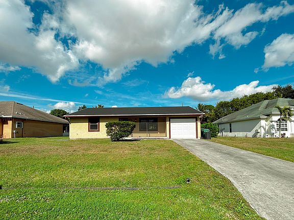3rd image of 1013 SW Mataro Avenue