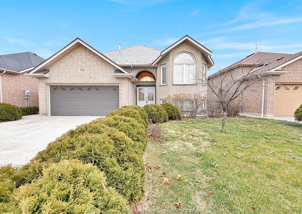 1st image of 190 Diane Cres