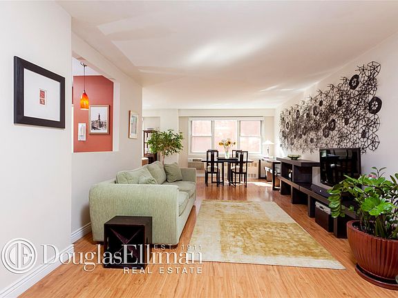 5th image of 194 W 4th St #4D