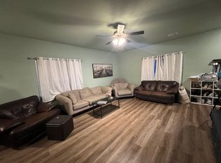 907 Sunset Ave, Manhattan, KS 66502
