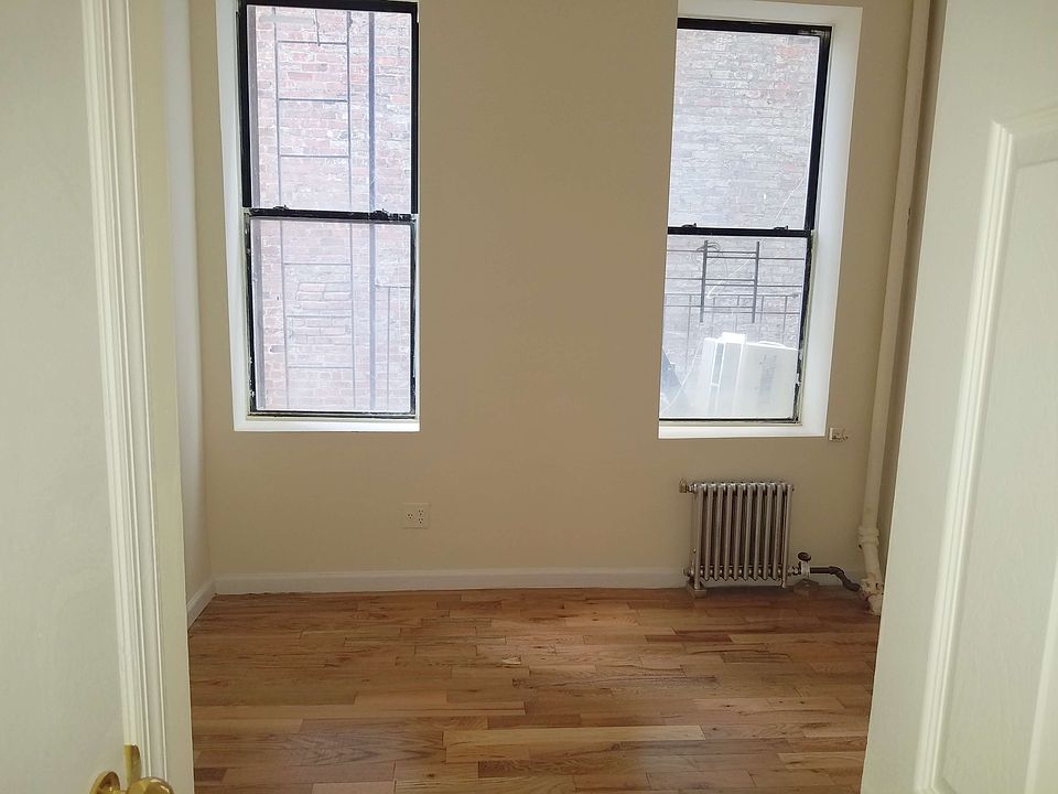 2nd image of 534 W 178th St APT 3
