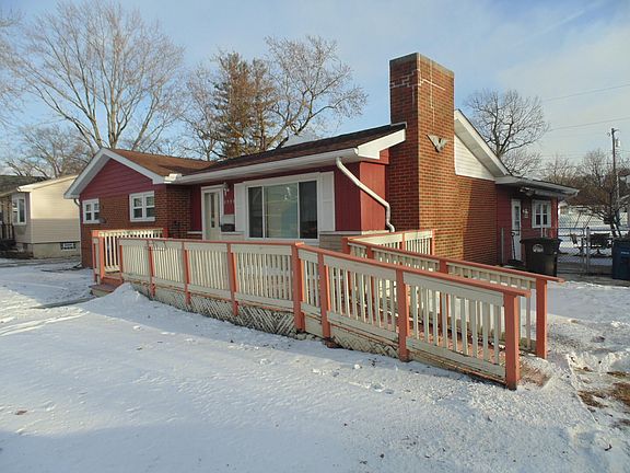 3rd image of 2009 Fairview Ave