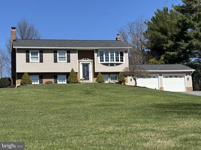 3002 Glenvue Dr, Westminster, MD 21157