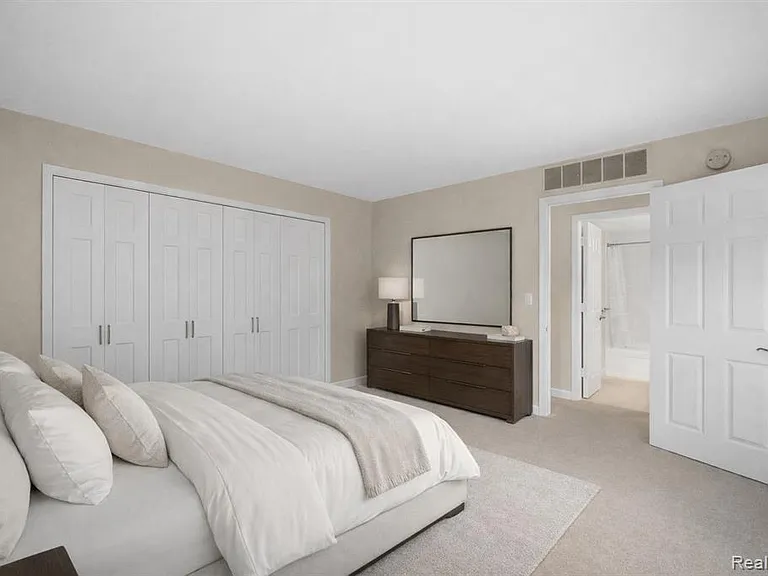 411 S Old Woodward Ave #925 — Photo 10