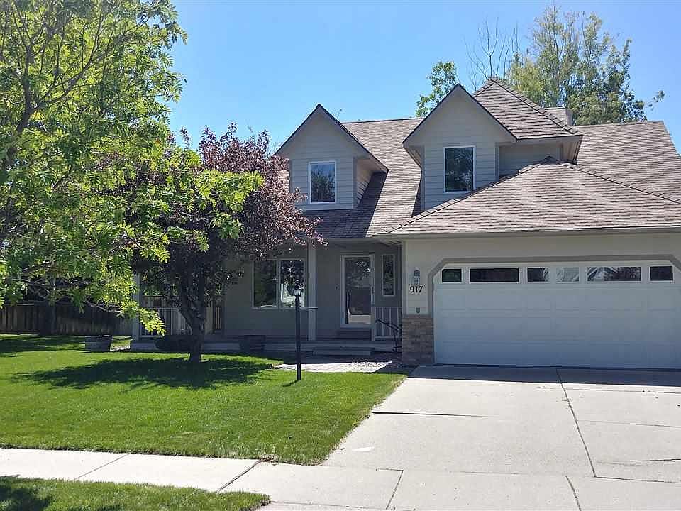1st image of 917 Woodland Dr