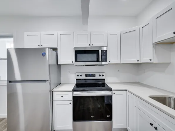 123 Evergreen Lane - 6, 123 Evergreen Ln, Milford, PA 18337