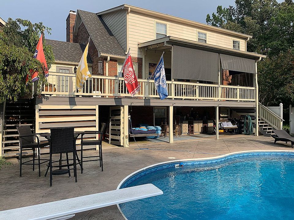 2nd image of 725 Contraband Ln