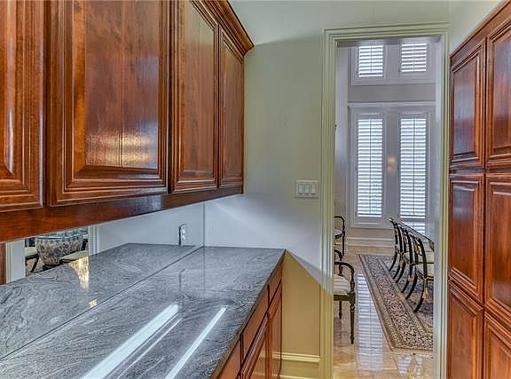 5th image of 1904 Wilder Ln