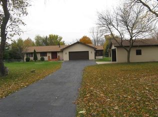 6095 Peart Rd, Morris, IL 60450