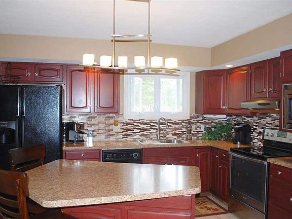 3rd image of 56883 Summit Park Dr