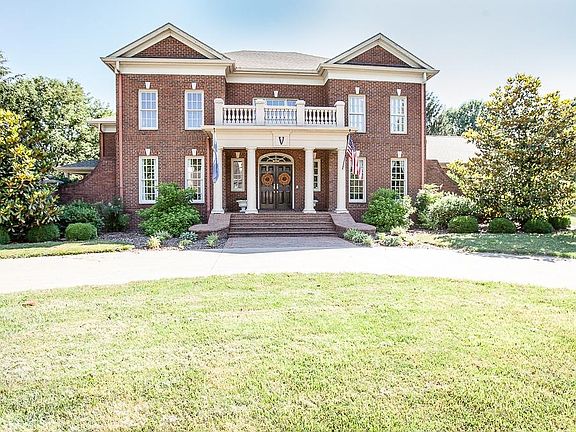 5th image of 306 Stonehedge St