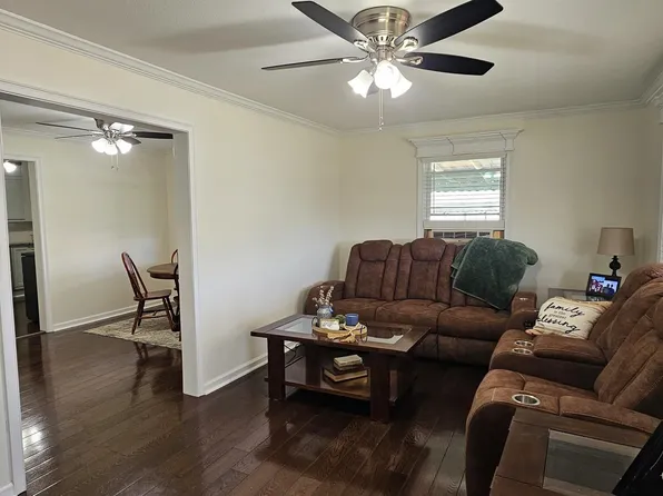 512 Linden St, Scottsboro, AL 35768