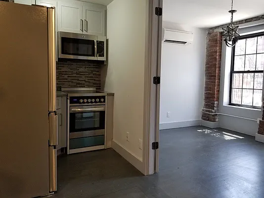 Rented by Dorit Avidar, LREB | media 10