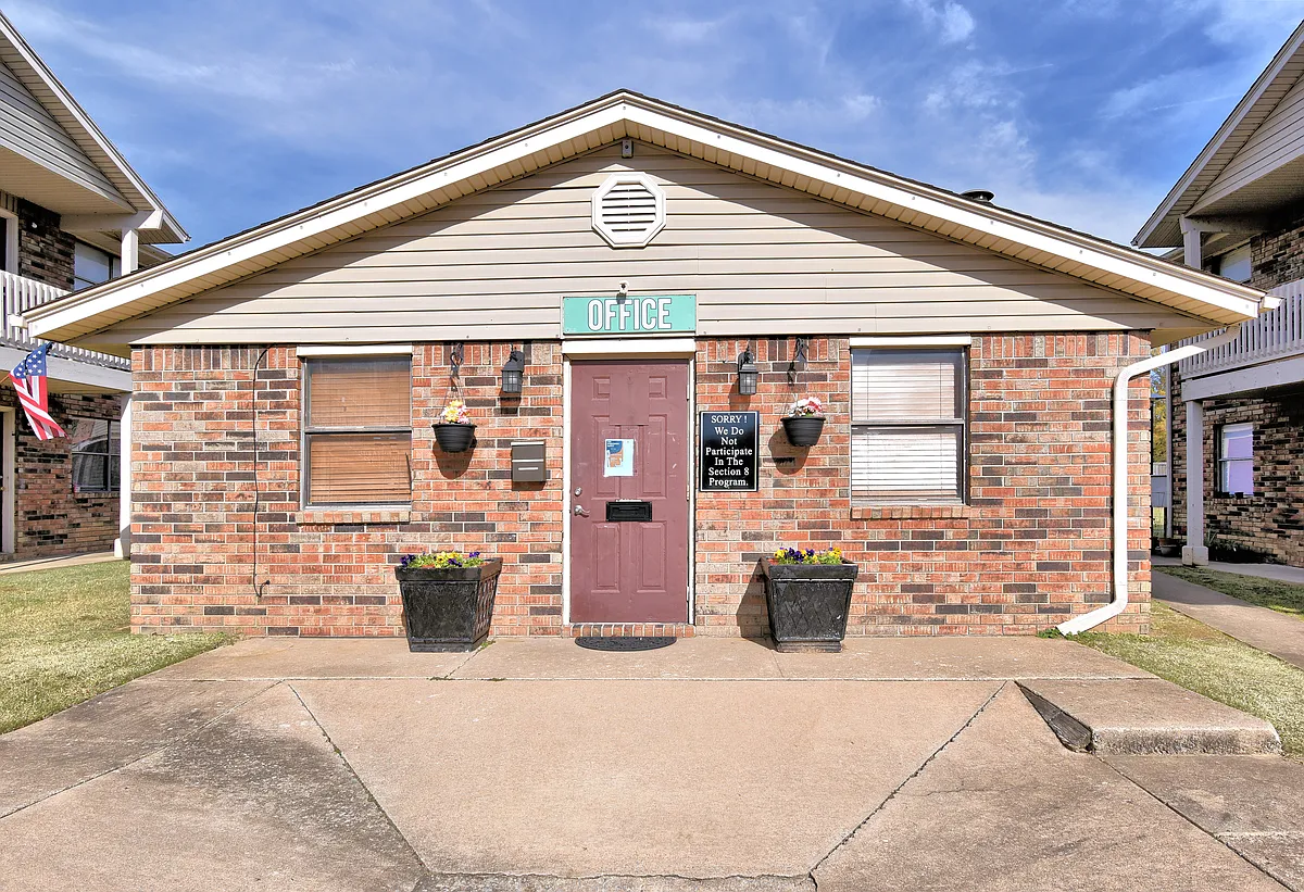Building Photo - Berwick Apartments