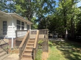 909 Cliff Rd, Asheboro, NC 27203