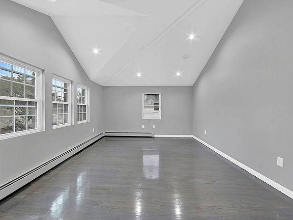 5th image of 119-45 164th St