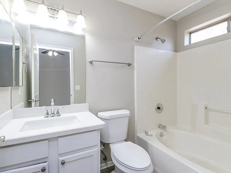 10543 E Cicero St — Photo 11